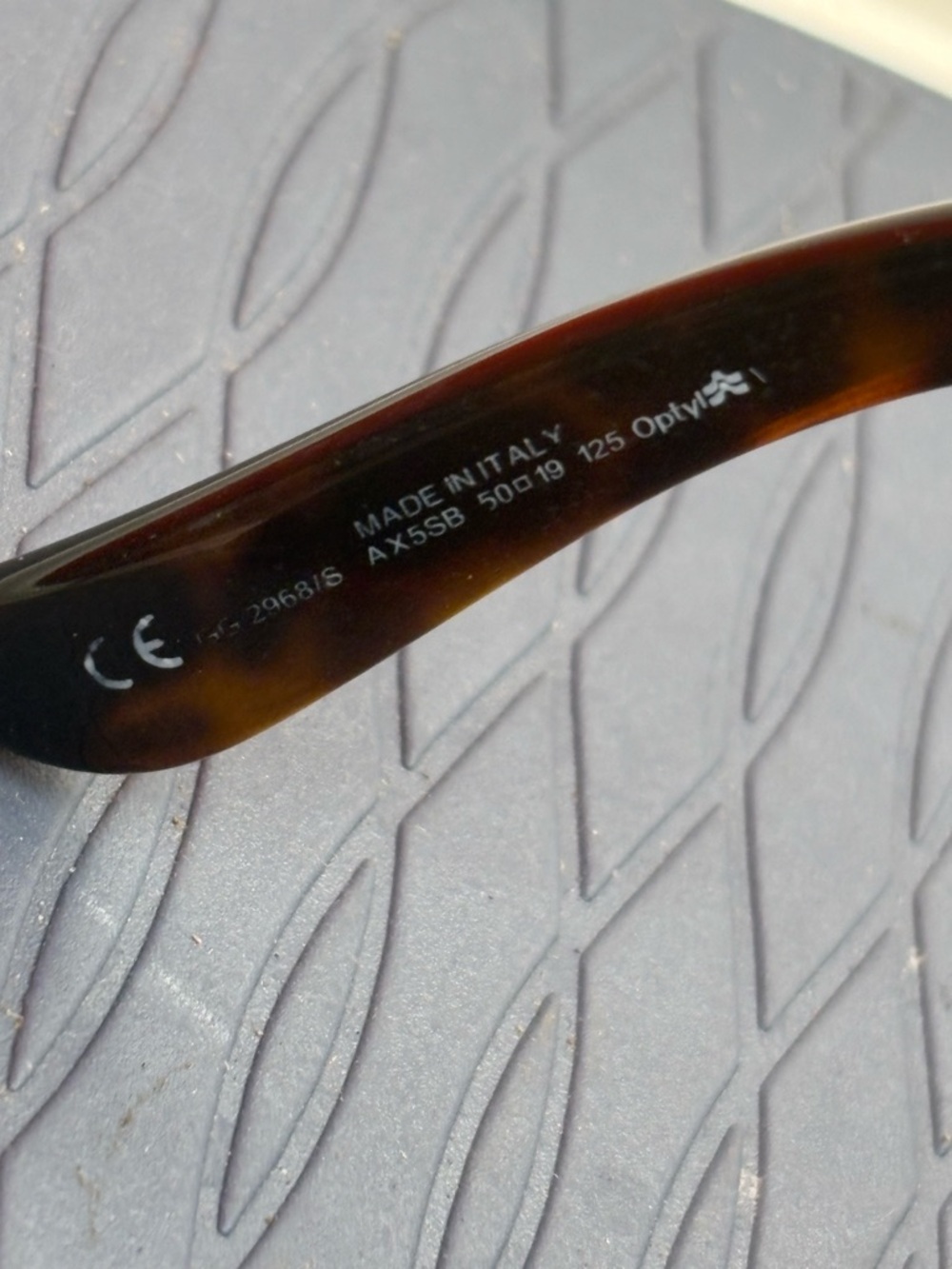 Gucci Tortoiseshell Oval Sunglasses - Picture 6 of 7